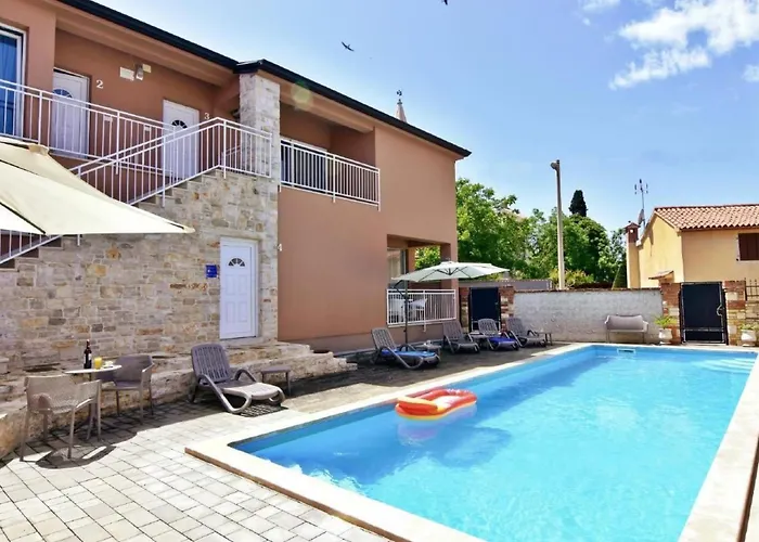 Fiorela 2 By Interhome