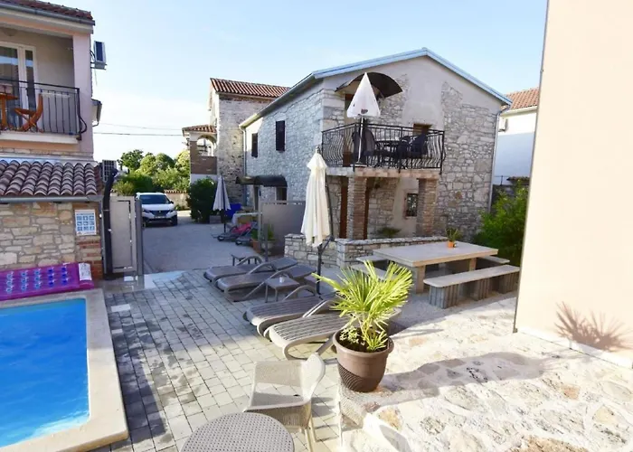 Fiorela 2 By Interhome Appartamento Porec