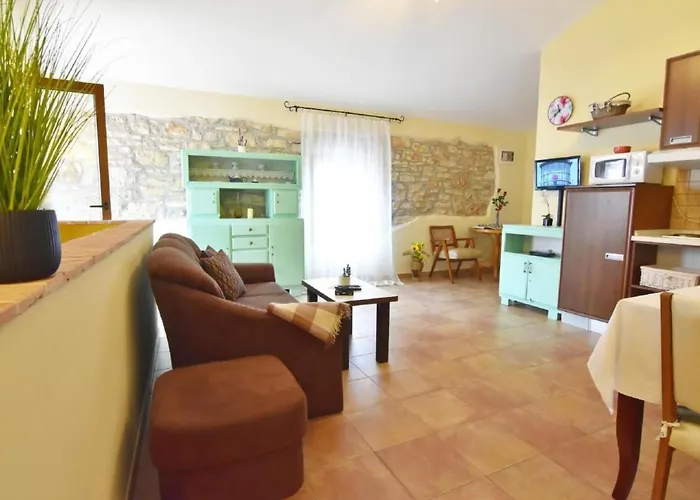 Apartment Fiorela 2 By Interhome Poreč