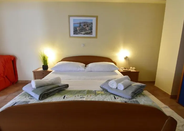 Fiorela 2 By Interhome Poreč