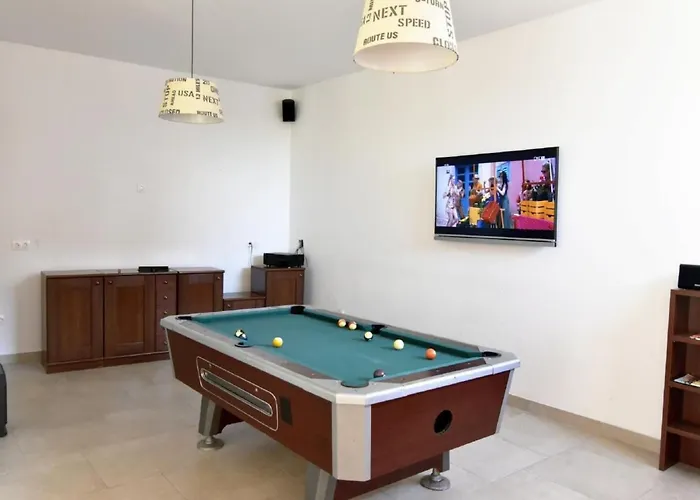 Fiorela 2 By Interhome *