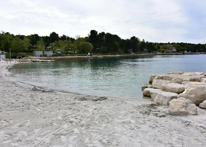 Fiorela 2 By Interhome *