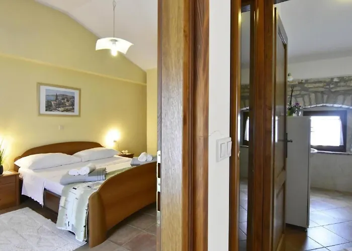 Fiorela 2 By Interhome Apartman Poreč